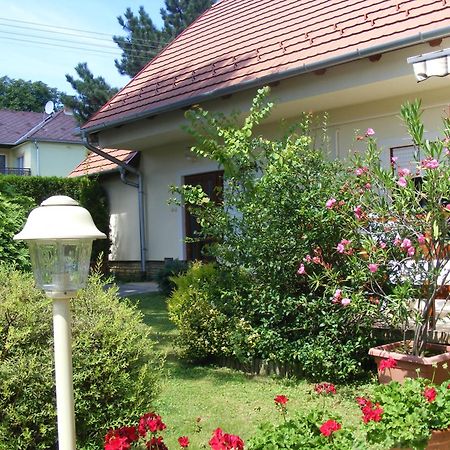 Erika Apartmanhazak Hévíz المظهر الخارجي الصورة