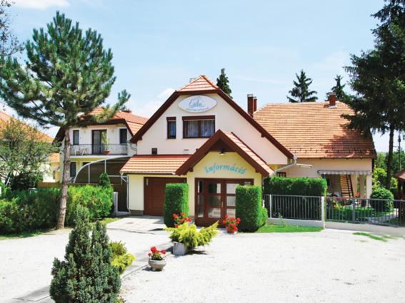 Erika Apartmanhazak Hévíz المظهر الخارجي الصورة